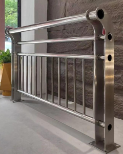 Lan can thép không gỉ 304 cho môi trường ven biển và ăn mòn