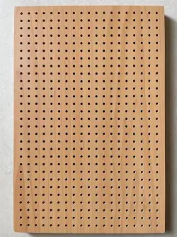 <span>Panel</span> Berlubang Dekorasi Interior <span>Komposit</span> Kayu Kelas E0