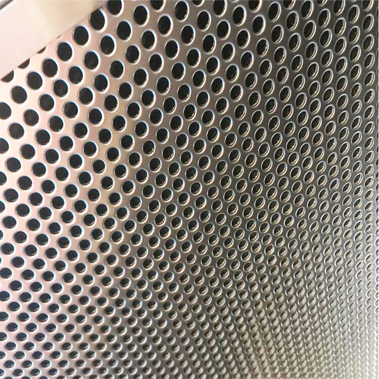 Tấm đục lỗ chịu mài mòn bằng thép carbon nặng