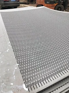 Panel Casing Berlubang Dekoratif Paduan Aluminium Berlapis PVDF