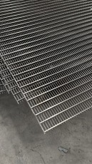 Layar Kawat Baji Slot Halus Presisi Tinggi