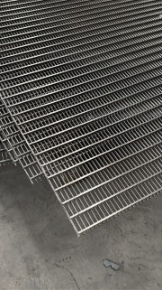 Layar Kawat Baji Slot Halus Presisi Tinggi