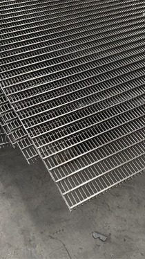 Layar Kawat Baji Slot Halus Presisi Tinggi