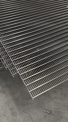 Layar Kawat Baji Slot Halus Presisi Tinggi