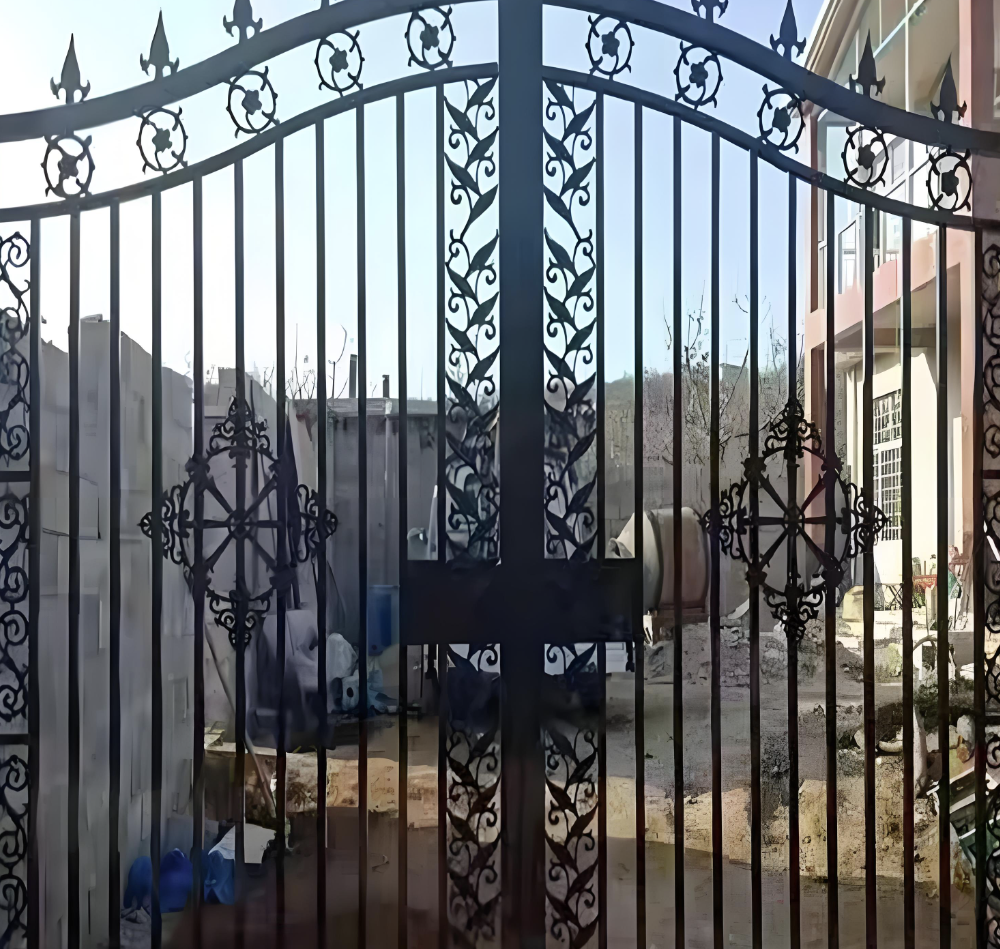 高級ヴィラのためのカスタマイズされた芸術的な亜鉛鋼フェンス