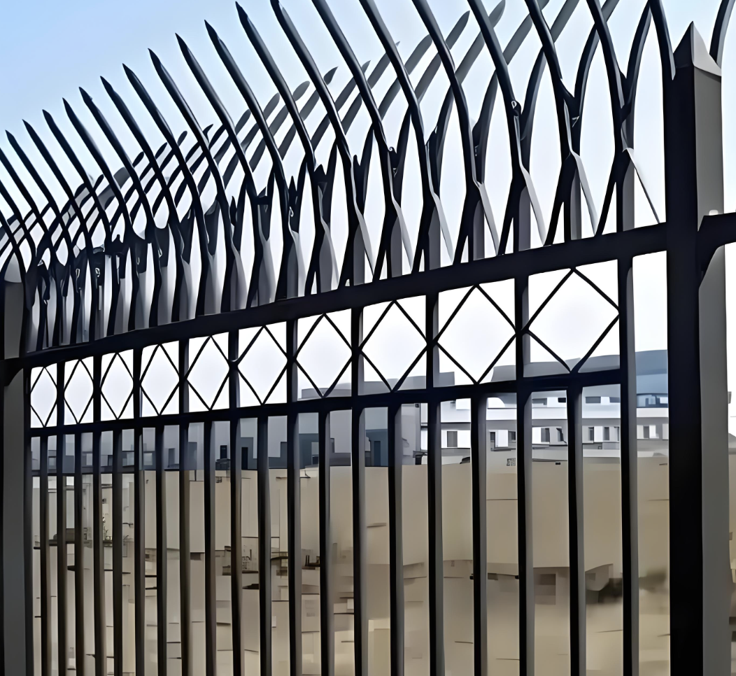 Pagar Keamanan Industri Baja Seng Anti Panjat