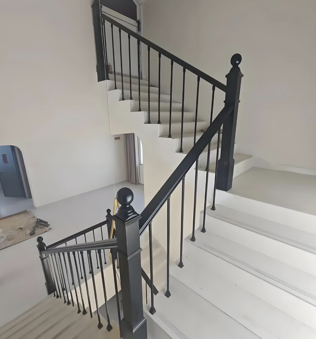 Pagar Tangga Besi Modern Minimalis Disikat