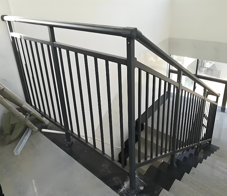 ราวบันไดเหล็กกันสนิมสำหรับงานหนักกลางแจ้ง