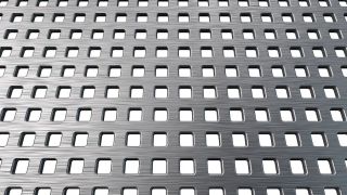 ตะแกรงเหล็กกันลื่นแบบมีฟัน