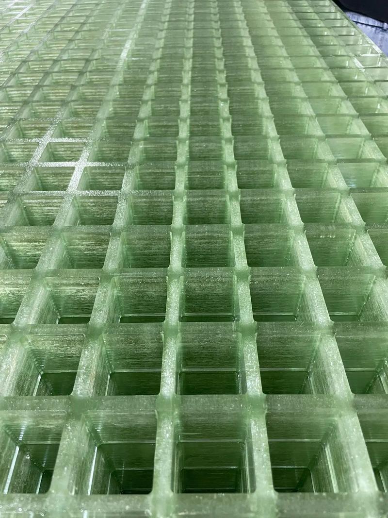 ตะแกรงไฟเบอร์กลาสสำหรับการเพาะเลี้ยงสัตว์น้ำแบบพิเศษ