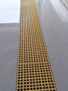 Kisi Serat Kaca Platform Industri Standar