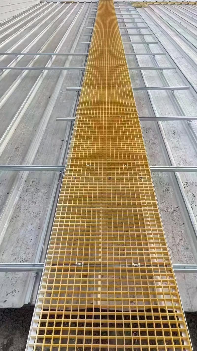 Kisi Serat Kaca Platform Industri Standar