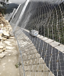 Jaring Perlindungan Kemiringan Kekuatan Tinggi Paduan Mangan