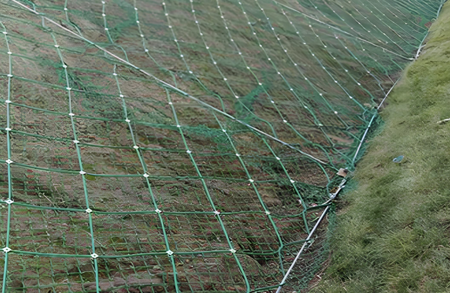 Jaring Pelindung Lereng Vegetasi Ekologis