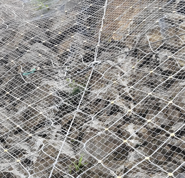 ตาข่ายป้องกันความลาดชันสังกะสีที่มีความยืดหยุ่น