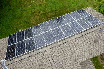 PV Solar รองรับ Smart Cable Trench Cover พร้อมการตรวจสอบอุณหภูมิและความชื้น