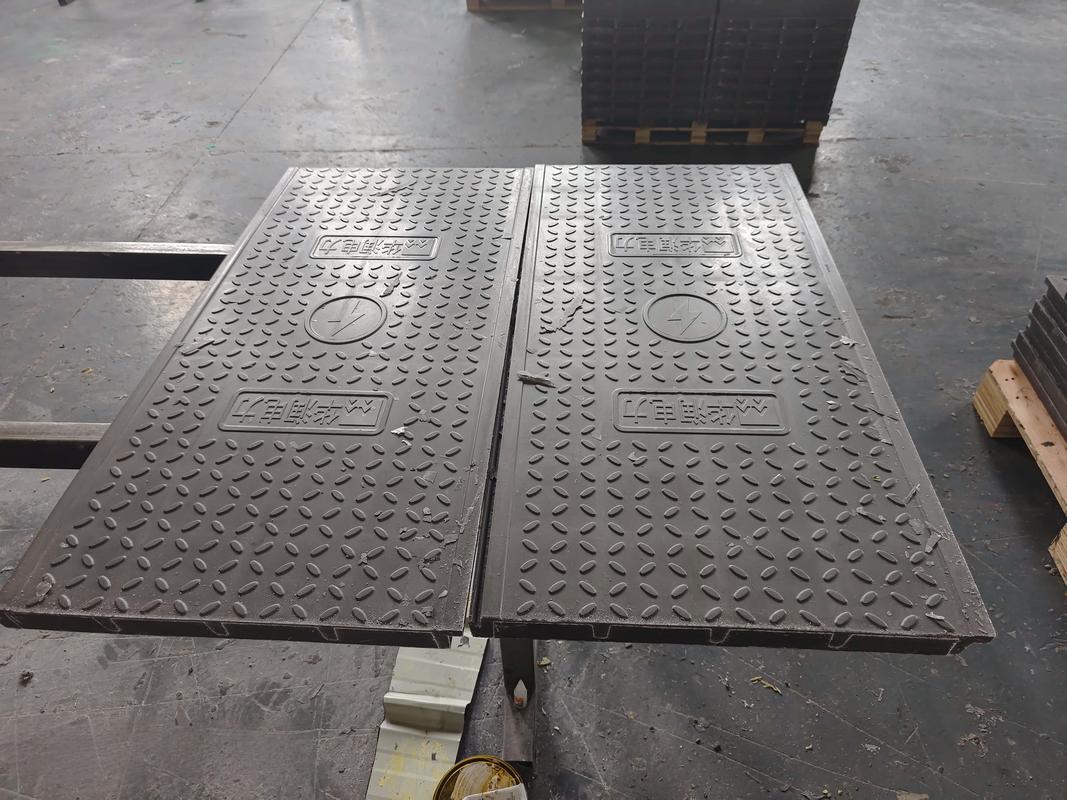 Couverture de tranchée intelligente solaire de câble de zone éloignée