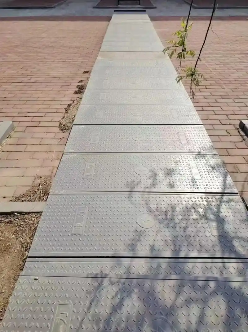 Ancienne Rénovation Communautaire Smart Cable Trench Cover