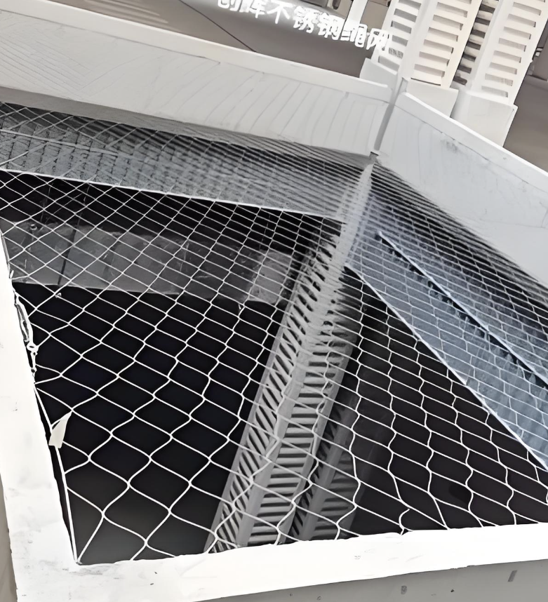 Jaring Pencegah Jatuh Besi Tahan Karat Keamanan Hewan Peliharaan