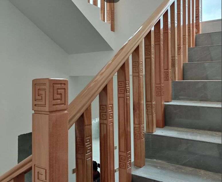 งบประมาณ E0เกรดในร่มเลียนแบบไม้บันไดรั้ว