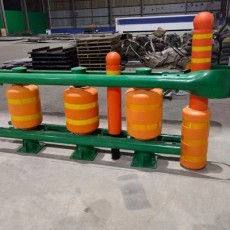 Pagar Roda Tahan Ledakan Luar Ruangan