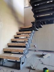 Tapak Tangga Gabungan Modular