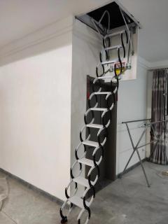 Papan Tangga Lipat Loteng Rumah