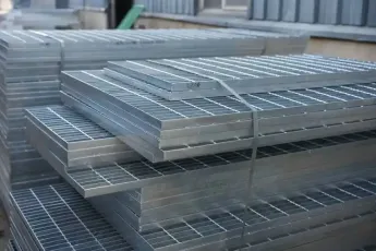 Kisi Baja Polos Galvanis Hot-Dip untuk Platform Industri