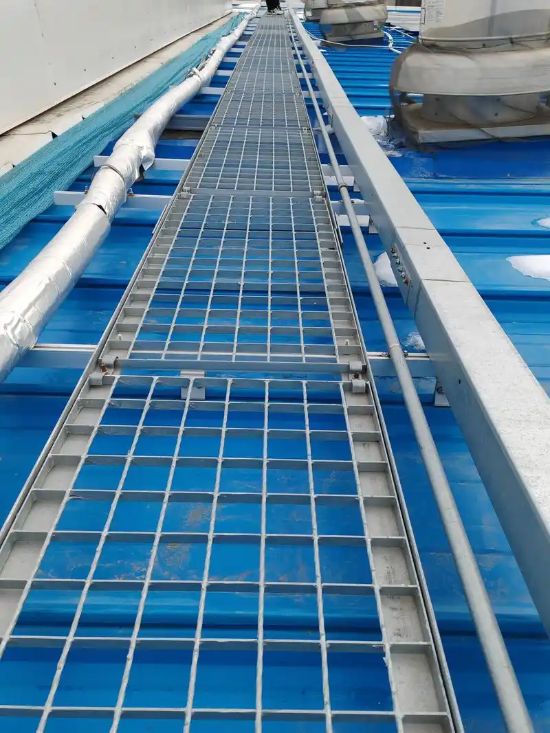 Stasiun Daya Fotovoltaik Jalan Kisi Baja Khusus