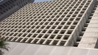 ตะแกรงเหล็กแบบเสียบปลั๊ก