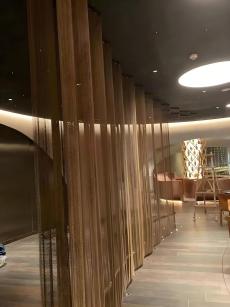 Rideau métallique décoratif en laiton