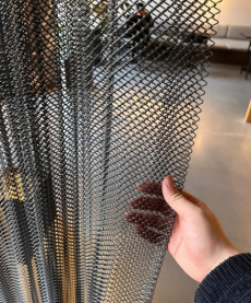 Rideau métallique de protection contre les débris industriels en acier inoxydable 304