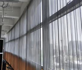 Rideau de séparation acoustique métallique en aluminium perforé