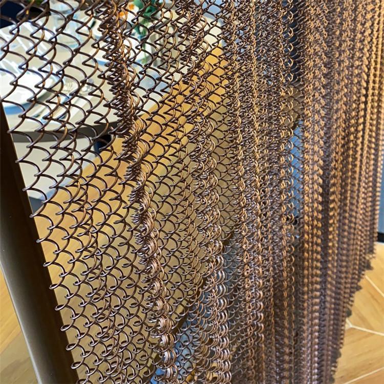 Rideau métallique composite anti-bruit et ignifugé