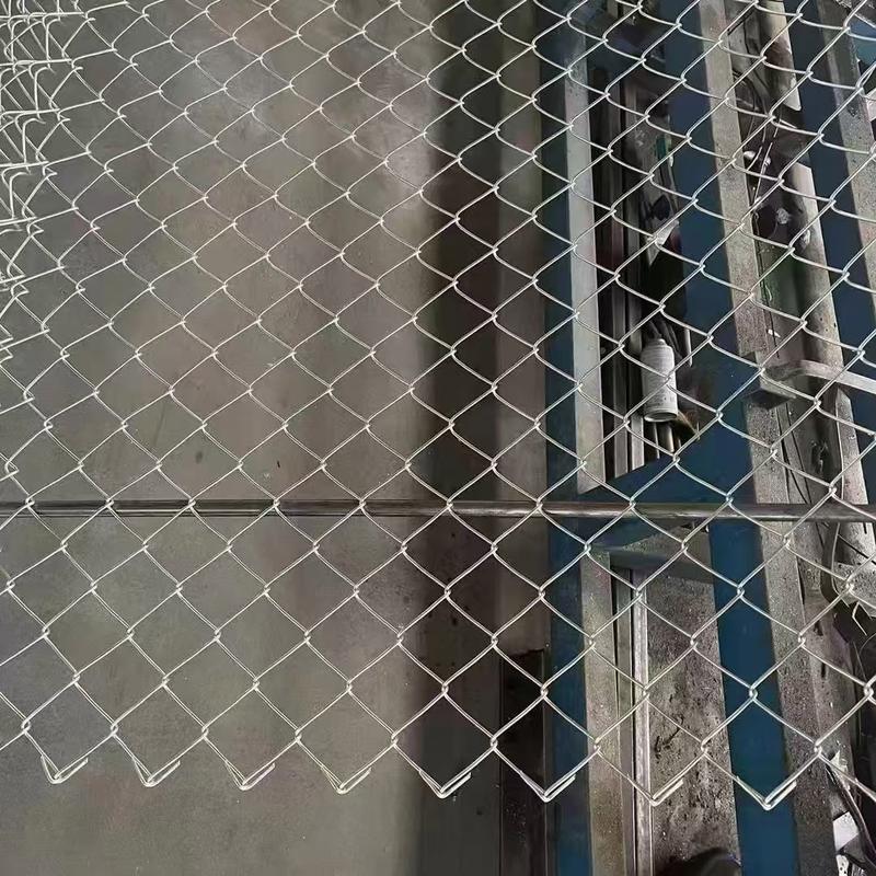 Mỏ hỗ trợ chuỗi dệt dây lưới