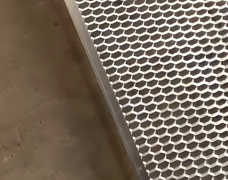 Panneau élargi en aluminium acoustique