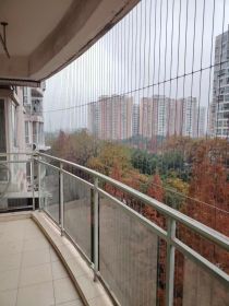 Smart Alarm Invisible Protective Net for High-rise Apartments