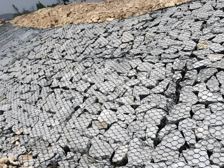 Large-scale Gabion Cage for Land Reclamation