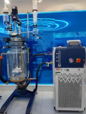 เครื่องปฏิกรณ์แก้วขนาดเล็กตั้งโต๊ะ