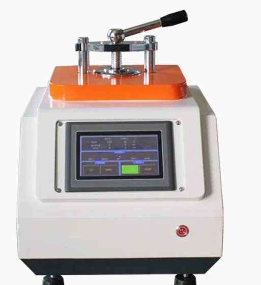 เครื่องกดฝังตัวอย่างโลหะวิทยาแบบมือถือบนโต๊ะทำงาน