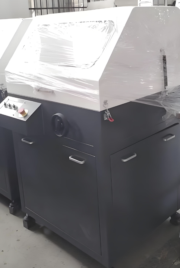 Mesin Pemotong Metalografi Vertikal Besar