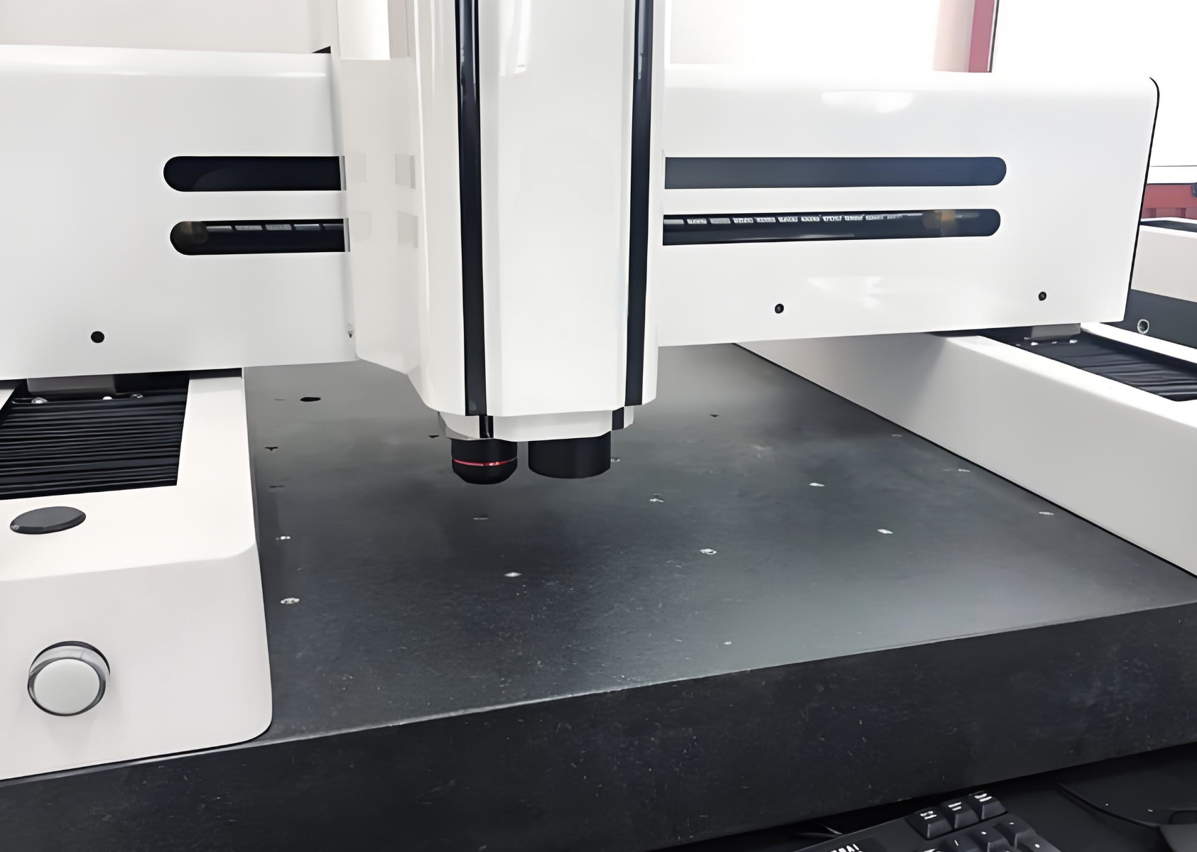 Instrument de mesure visuelle 2D haute précision à course importante