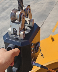 Máy dò lỗi dây thép cầm tay di động