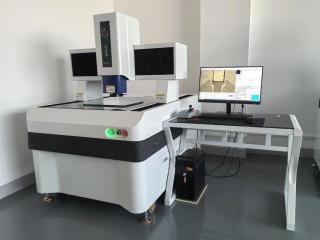 Instrument de mesure d'image métallurgique à haute précision