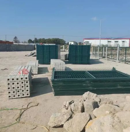 Industrial OSHA Compliant Concrete Safety Barrier Fence