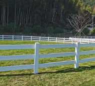 Heavy-duty Farm Livestock Concrete Boundary Fence