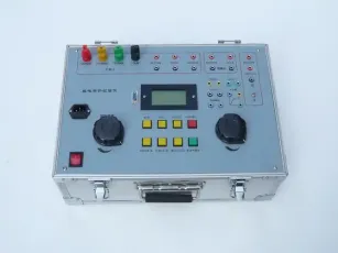 Testeur complet de protection des relais haute précision de bureau