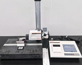 多パラメータ統合型粗さ・輪郭測定器