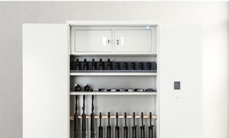 ネットワーク接続型監視銃器保管庫