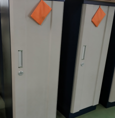 Lemari Anti-Magnet Alat Presisi Laboratorium